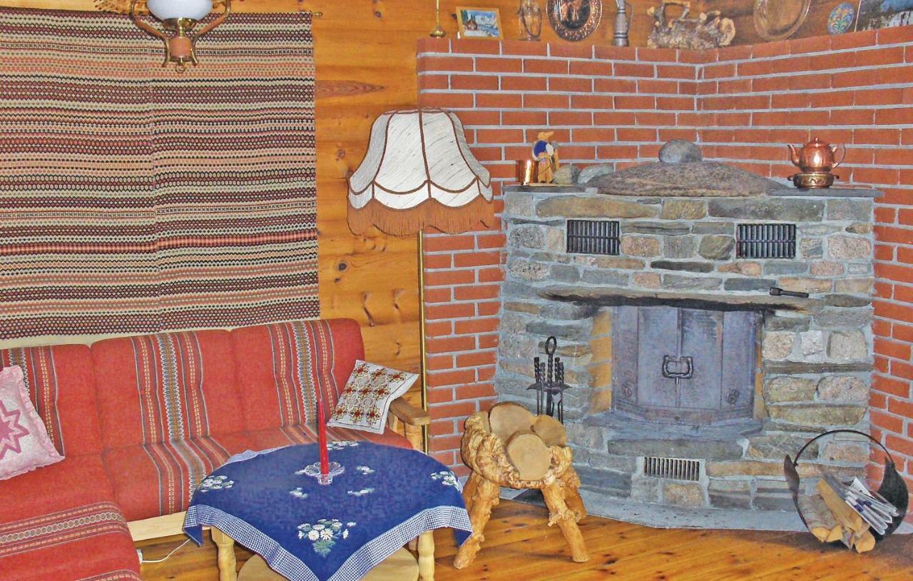 Cozy Home In Fjaerland With House A Mountain View Kültér fotó